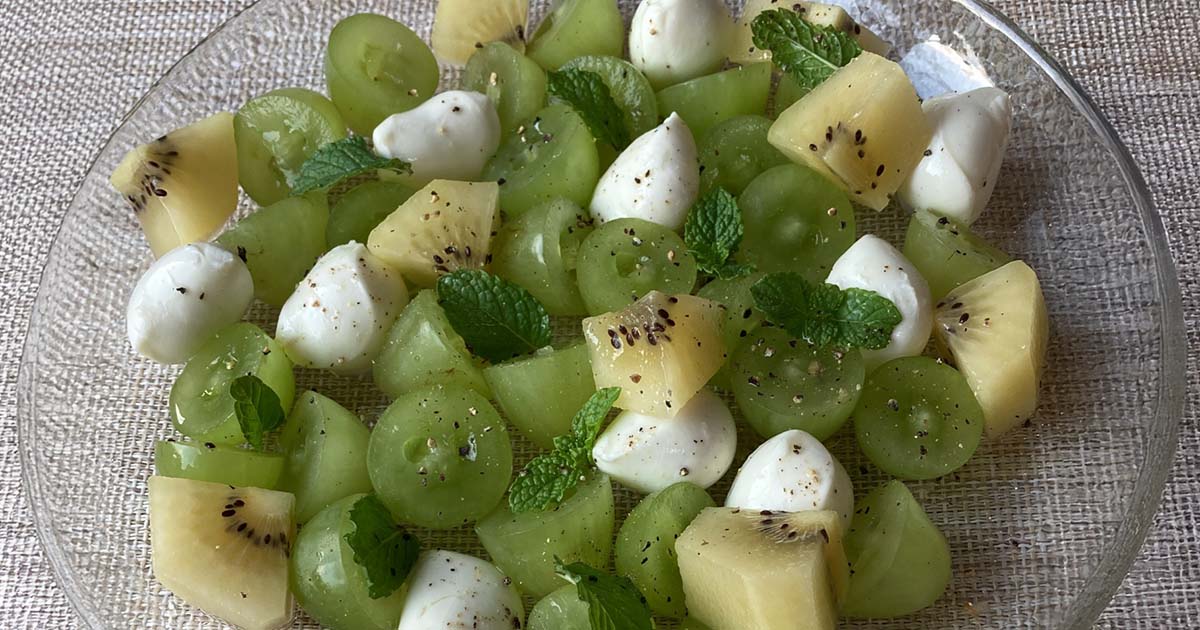 キウイ　モッツァレラチーズ