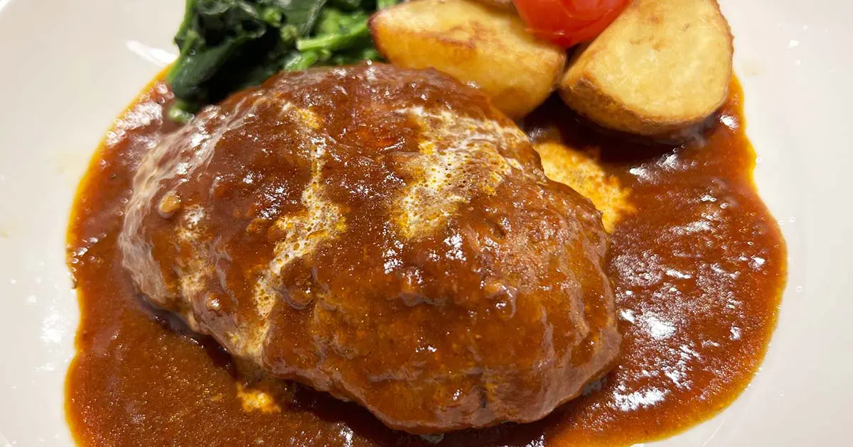 煮込みハンバーグ