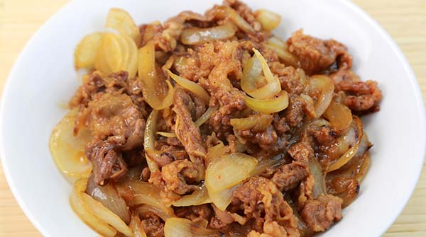 牛肉炒め