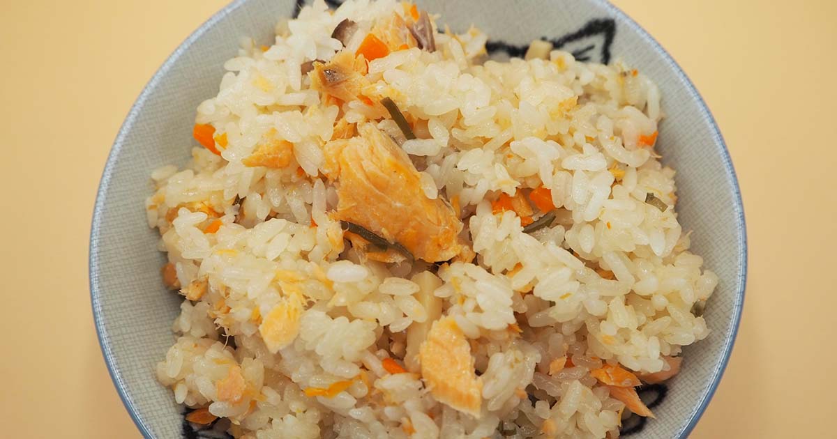 鮭　釜飯