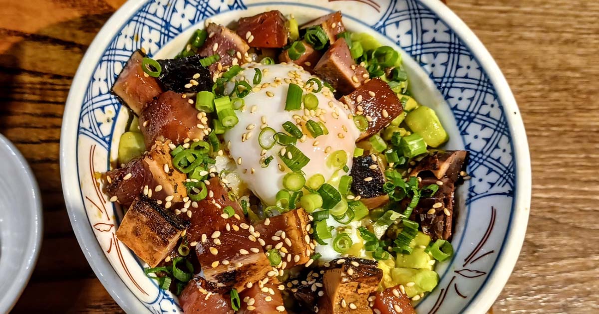 ポキ丼　カツオ